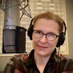 Laura Winter (Host & Editor at The DownLink Podcast)