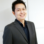 Mr. Sathapon Patanakuha (CEO and Founder of SmartContract Thailand and Block M.D.)