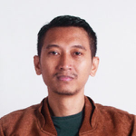 M. Bijaksana Junerosano (Founder of Greeneration Foundation and Moderator of Plenary I)