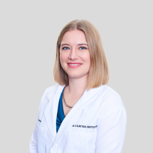 Dr. Katie Kennedy (Staff Doctor, Surgical Oncologist at Animal Medical Center)