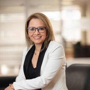 Catalina Pazos (Miembro, Junta de Política y Regulación Financiera)