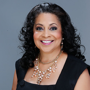 Alveeta Ewell (News Anchor + Journa﻿list)