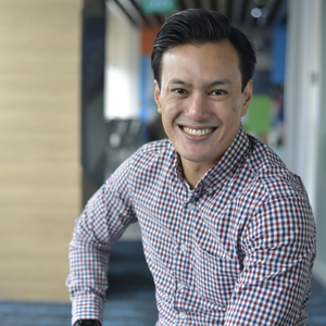 Enzo Tañedo (SMB Lead at Microsoft Philippines)