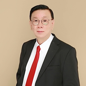 Chookiat Ophaswongse (Honorary President at TREA)