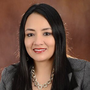 Yesenia Gallardo (Gerente de Operaciones, Banco ProCredit)