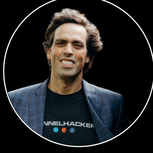 Luis Ángel Mera (CEO, Vetice Worldwide)